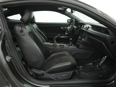 Used 2016 Ford Mustang Shelby GT350 w/ Technology Package RWD image 11