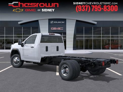 New 2026 GMC Sierra 3500 Pro w/ Fleet Convenience Package AWD/4WD image 3