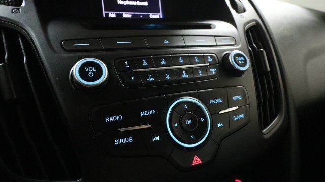 Used 2017 Ford Focus SE FWD image 15