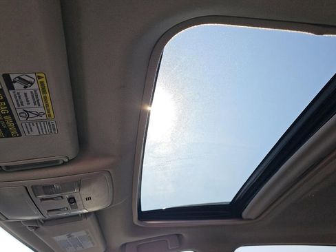 Used 2017 Toyota RAV4 XLE w/ All Weather Liner Package image 7