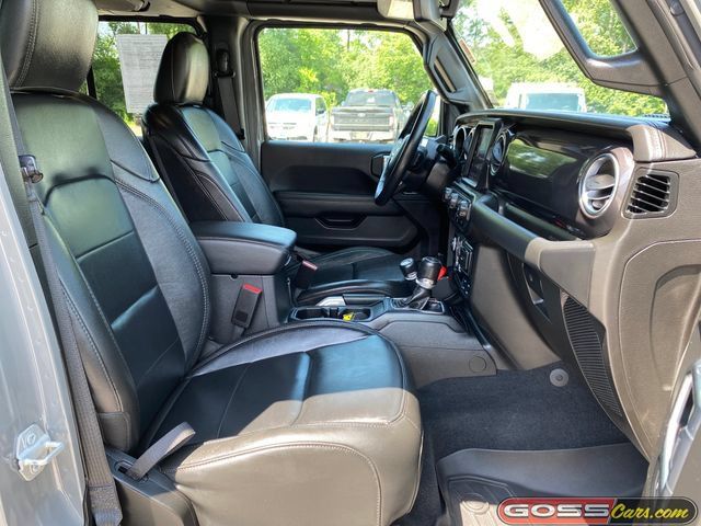 Used 2022 Jeep Wrangler Unlimited Sahara AWD/4WD image 5