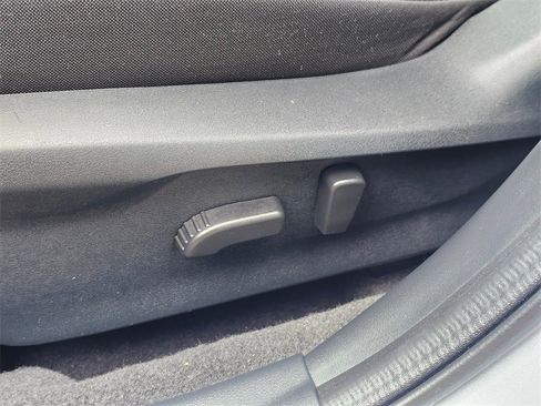 Used 2023 Subaru Impreza Premium image 24