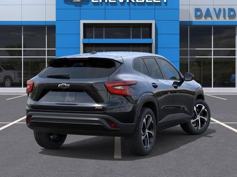 New 2026 Chevrolet Trax RS FWD image 5