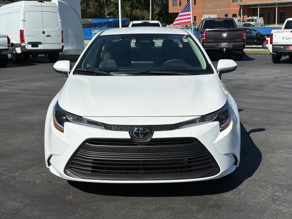 Used 2027 Toyota Corolla LE FWD image 25