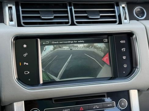 Used 2016 Land Rover Range Rover HSE image 20