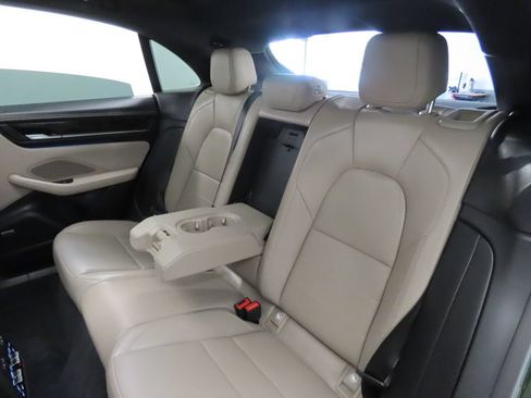Certified 2025 Porsche Macan 4 Electric AWD/4WD image 43