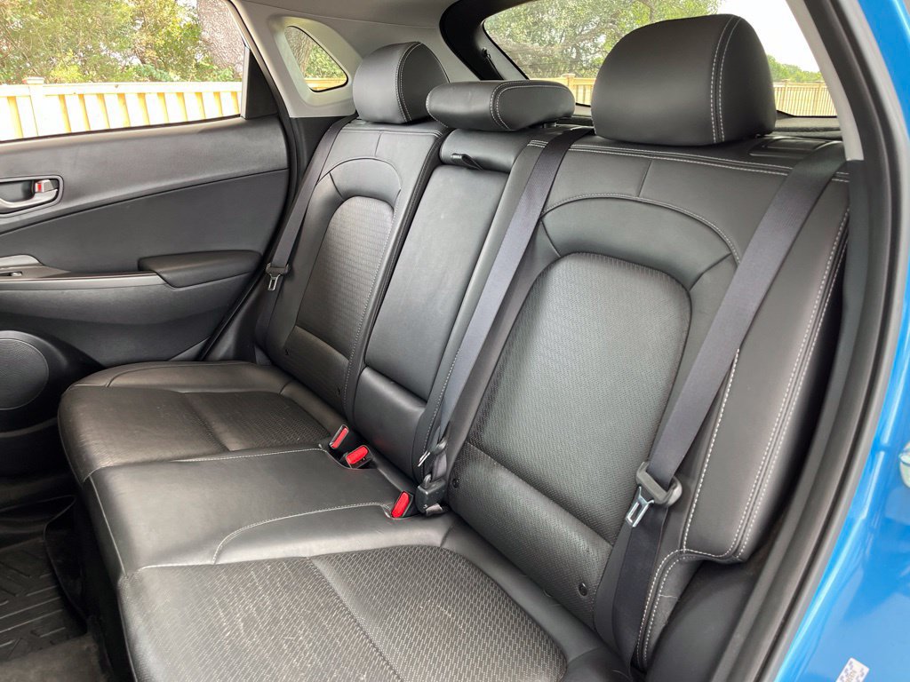 Used 2020 Hyundai Kona Limited FWD image 25