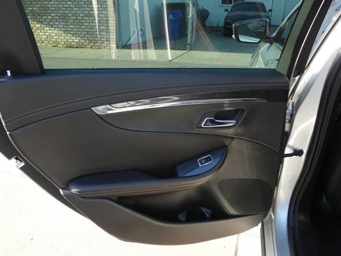 Used 2018 Chevrolet Impala Premier image 8