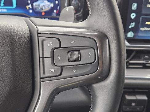 Used 2025 Chevrolet Silverado 1500 High Country w/ Technology Package AWD/4WD image 21