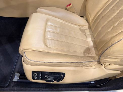 Used 2012 Bentley Continental GT w/ Convenience Specification Pkg image 63