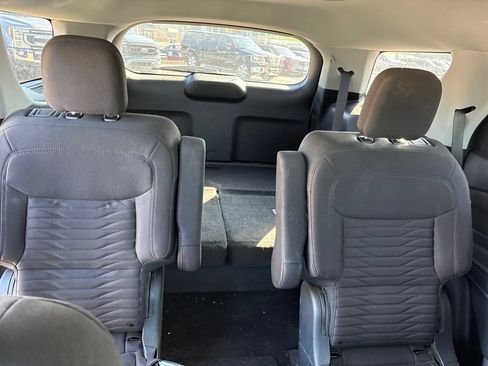 Used 2020 Ford Explorer XLT w/ Comfort Package AWD/4WD image 9