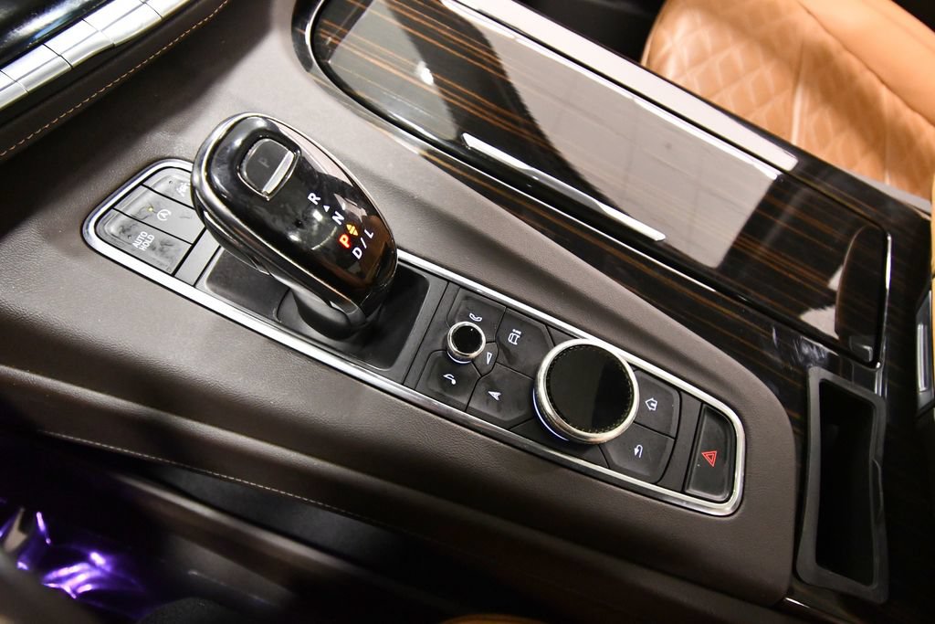 Used 2021 Cadillac Escalade Premium Luxury w/ Driver Assist Tech Package AWD/4WD image 30