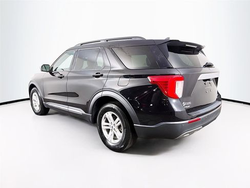 Used 2023 Ford Explorer XLT w/ Equipment Group 202A AWD/4WD image 5