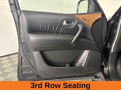 Used 2024 Nissan Armada SL w/ Captain's Chairs Package image 8