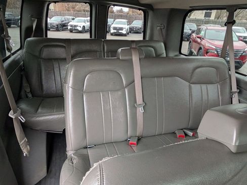 Used 2023 Chevrolet Express 3500 LS RWD image 17