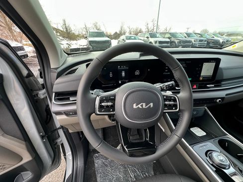 New 2026 Kia Carnival EX image 37