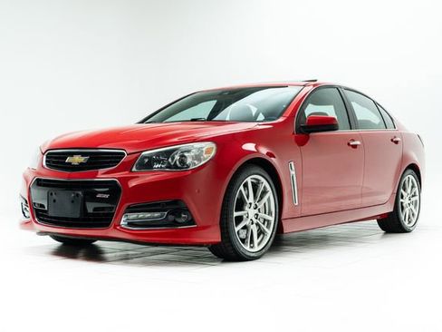 Used 2015 Chevrolet SS image 8