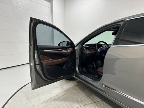 Used 2019 Buick LaCrosse Avenir w/ Driver Confidence Package II AWD/4WD image 21