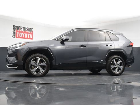 Used 2024 Toyota RAV4 SE w/ Weather & Moonroof Package image 27