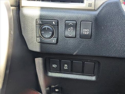 Used 2018 Lexus GX 460 Premium w/ Premium Package AWD/4WD image 12