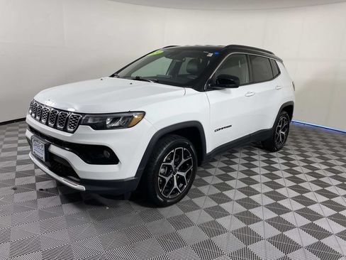 Used 2024 Jeep Compass Limited AWD/4WD image 4