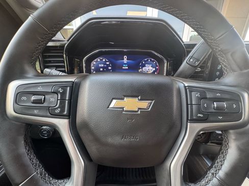 Used 2024 Chevrolet Silverado 2500 LT w/ Convenience Package image 17
