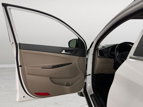 Used 2020 Hyundai Tucson Ultimate w/ Cargo Package image 17