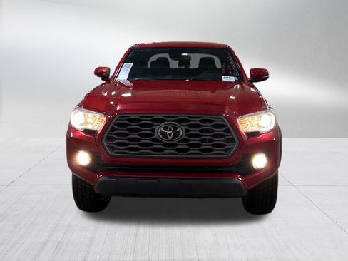 Used 2023 Toyota Tacoma TRD Off-Road image 2