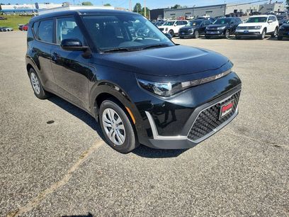 New 2025 Kia Soul LX