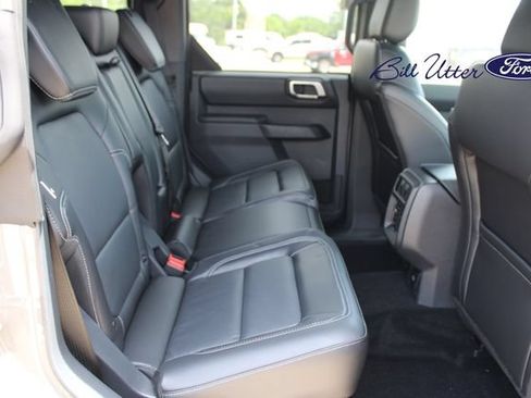New 2026 Ford Bronco Outer Banks AWD/4WD image 9