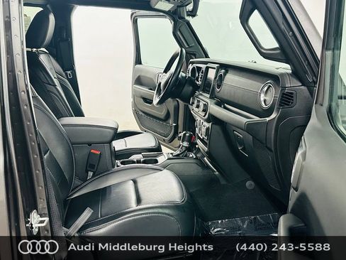 Used 2021 Jeep Wrangler Unlimited Sahara AWD/4WD image 9