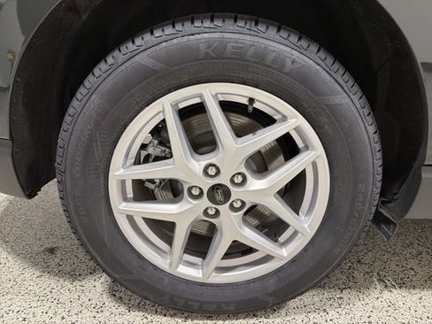 Used 2023 Ford Edge SEL image 28