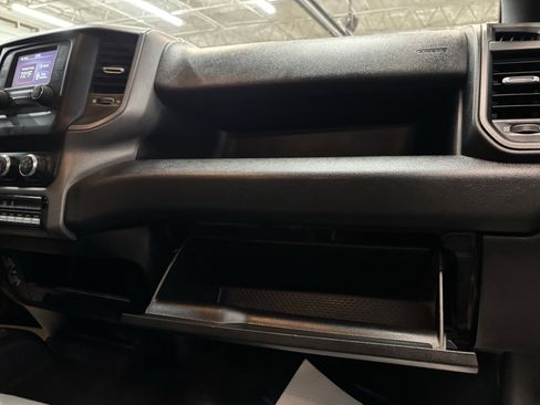 Used 2022 RAM 2500 Tradesman w/ Chrome Appearance Group image 28