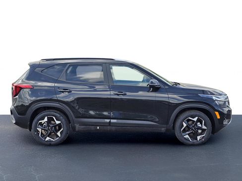 New 2026 Kia Seltos S FWD image 7