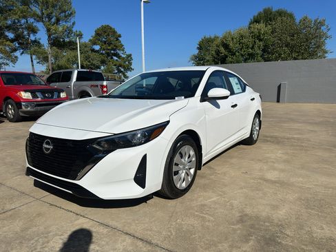 New 2025 Nissan Sentra S image 8