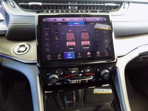 New 2025 Jeep Grand Cherokee L Overland image 15