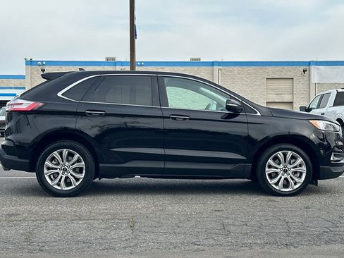 Certified 2024 Ford Edge Titanium image 9