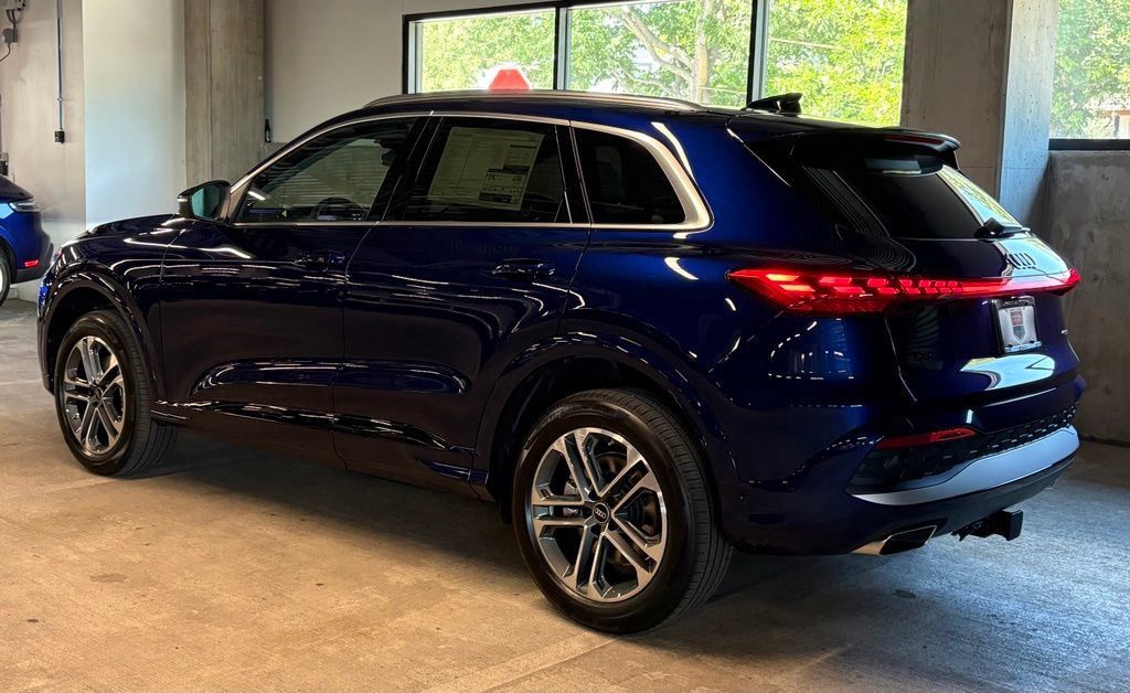 New 2026 Audi Q5 Premium AWD/4WD image 3