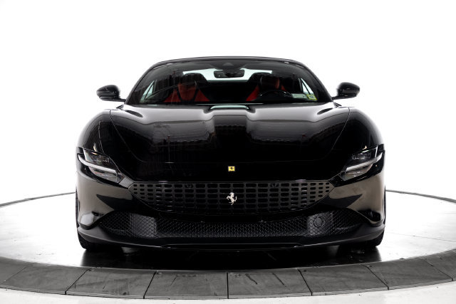 Certified 2025 Ferrari Roma Spider RWD image 13