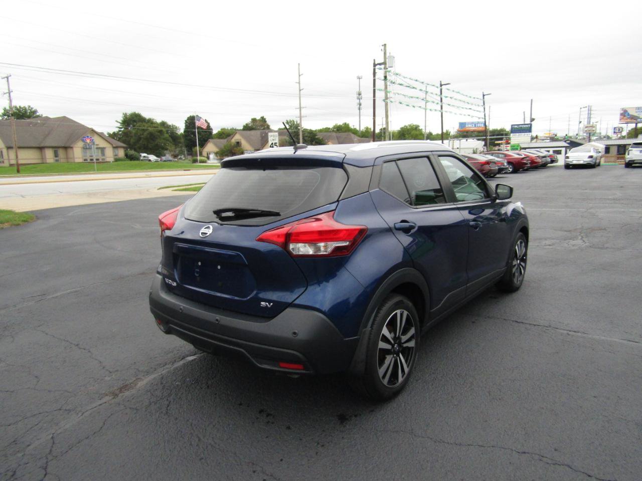 Used 2020 Nissan Kicks SV FWD image 8
