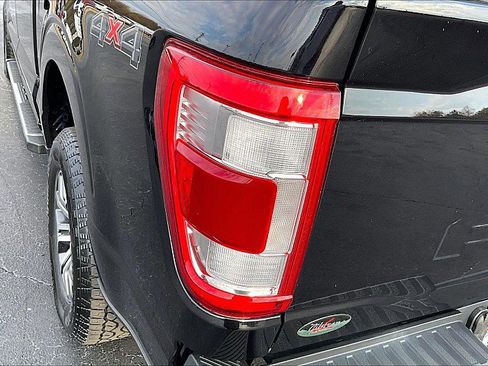 Used 2022 Ford F150 Lariat w/ Trailer Tow Package image 30