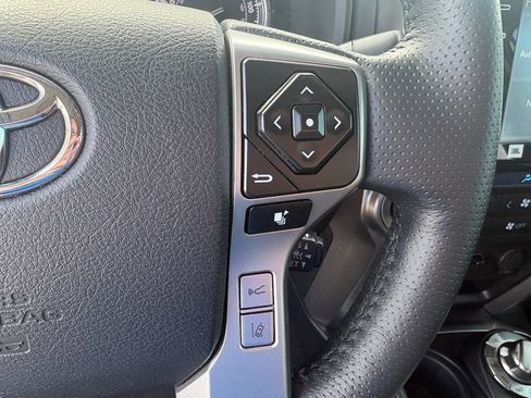 Used 2023 Toyota 4Runner Limited AWD/4WD image 15