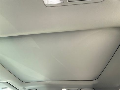 Used 2026 Toyota Grand Highlander XLE image 17