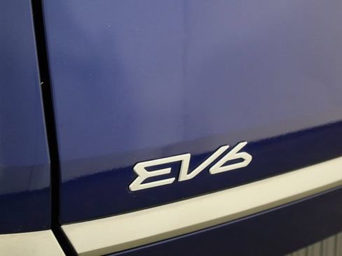 Certified 2024 Kia EV6 Wind RWD image 38