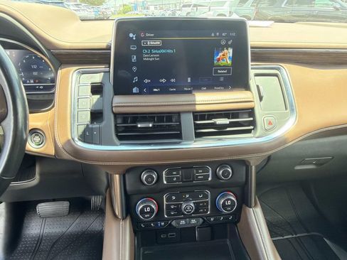 Used 2023 Chevrolet Tahoe High Country w/ Premium Package 2 AWD/4WD image 30