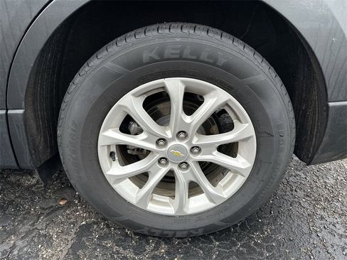 Used 2021 Chevrolet Equinox LS w/ LS Convenience Package image 6