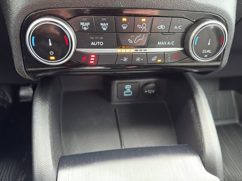 Used 2022 Ford Escape SE w/ Convenience Package image 21