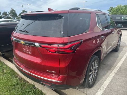 Used 2023 Chevrolet Traverse Premier AWD/4WD image 4