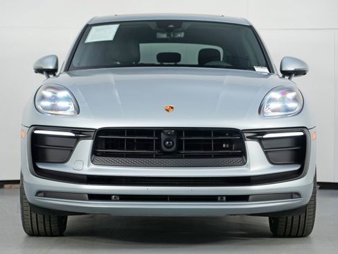 Used 2023 Porsche Macan image 7