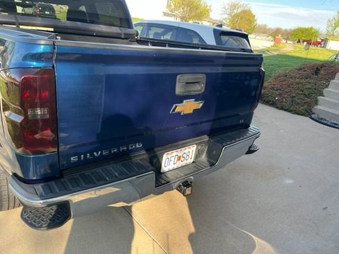 Used 2018 Chevrolet Silverado 1500 LT w/ Texas Edition image 2